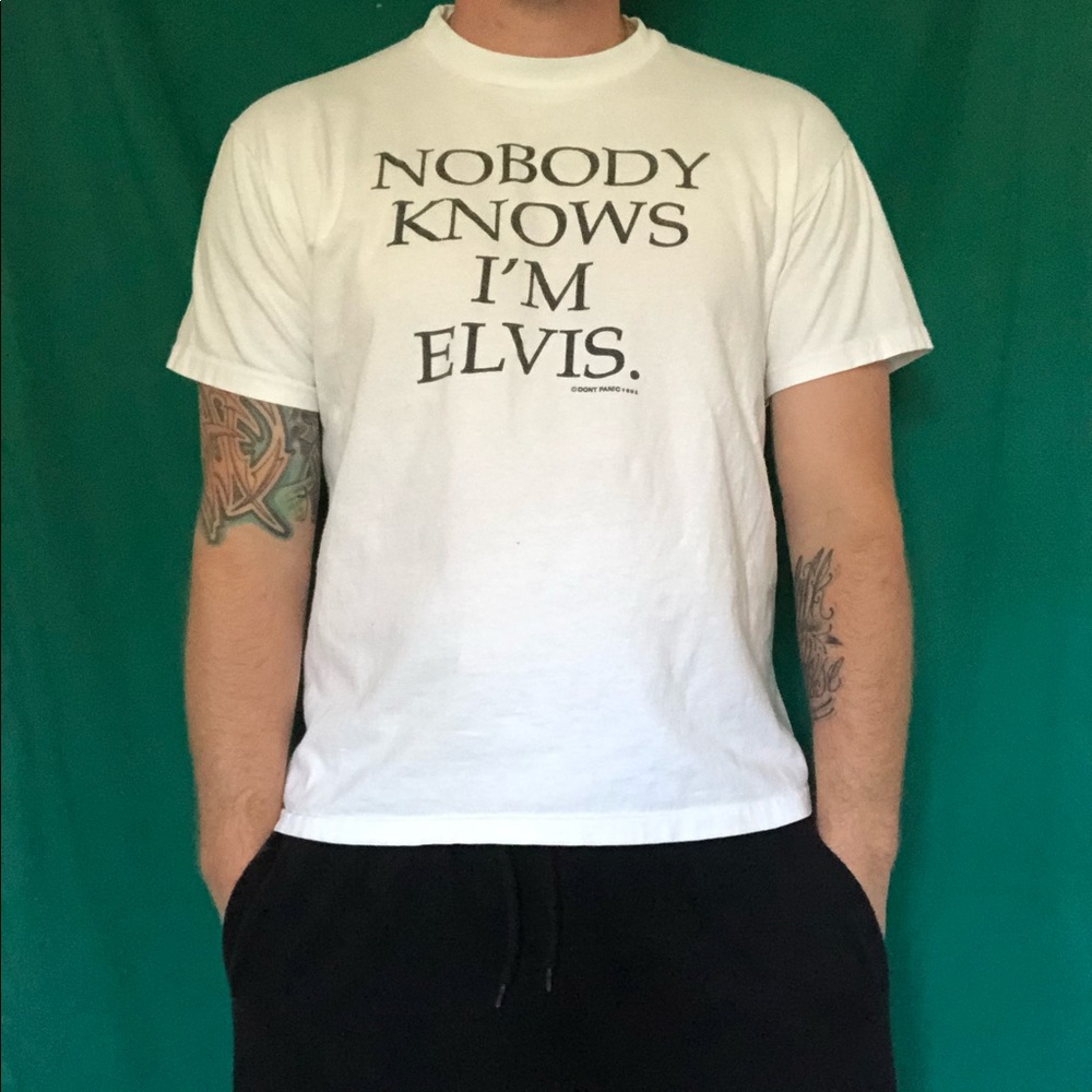 VINTAGE 90’s ‘92 Nobody Knows I’m Elvis Shirt
